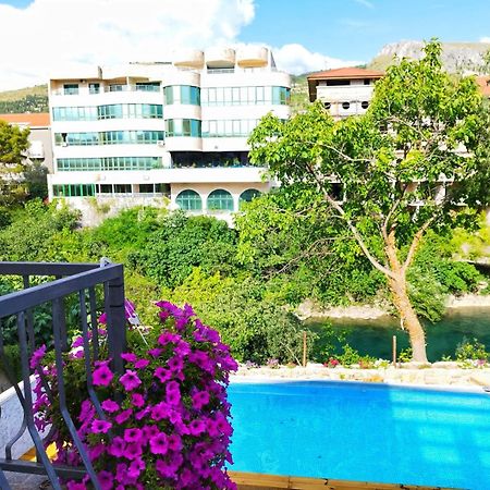 מוסטר Villa Central Riverside מראה חיצוני תמונה