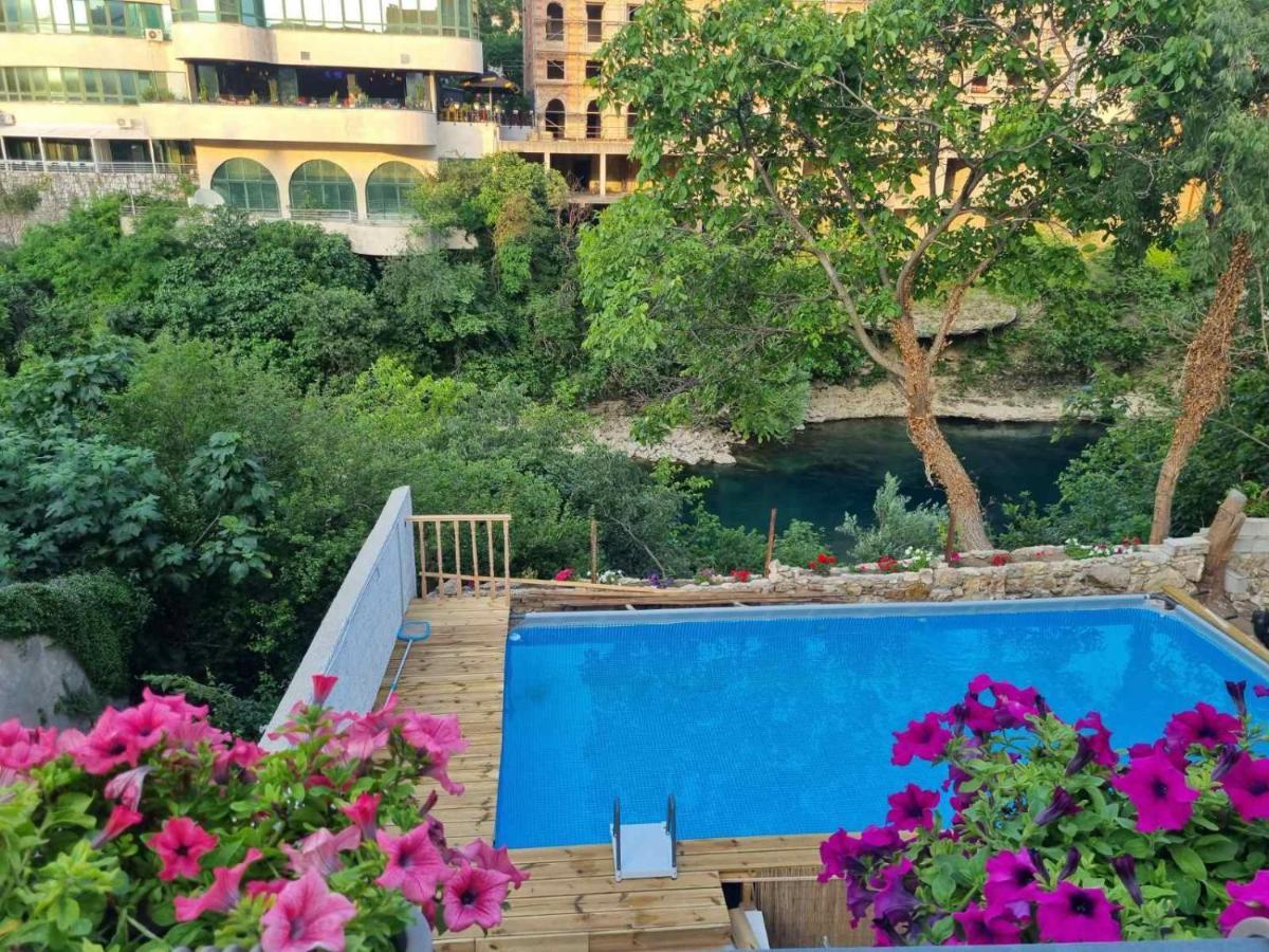 מוסטר Villa Central Riverside מראה חיצוני תמונה