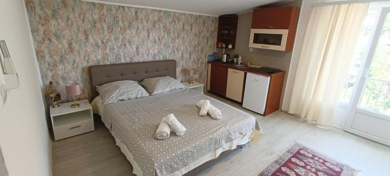 מוסטר Villa Central Riverside מראה חיצוני תמונה