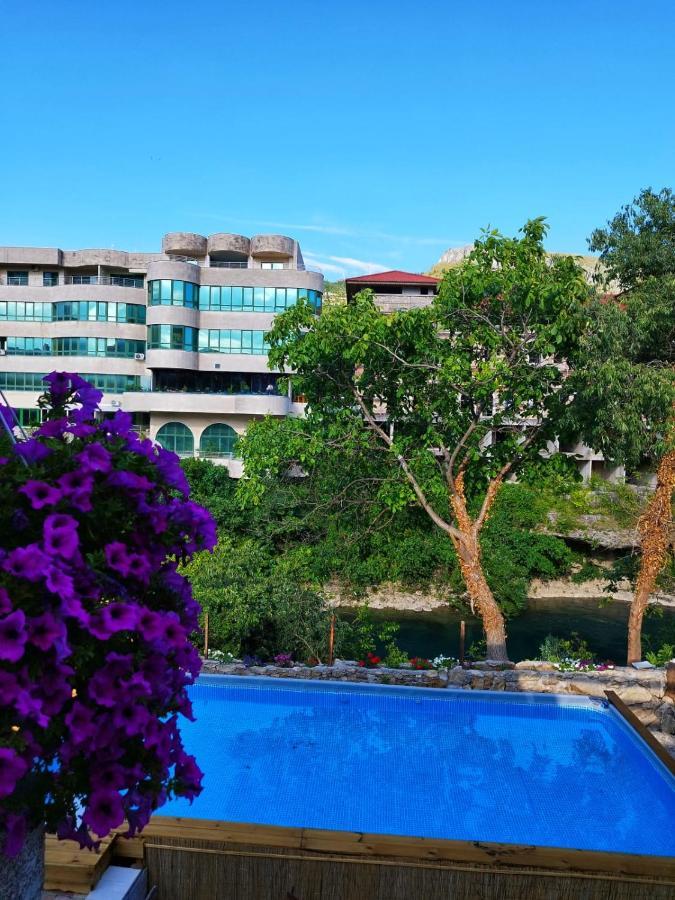 מוסטר Villa Central Riverside מראה חיצוני תמונה