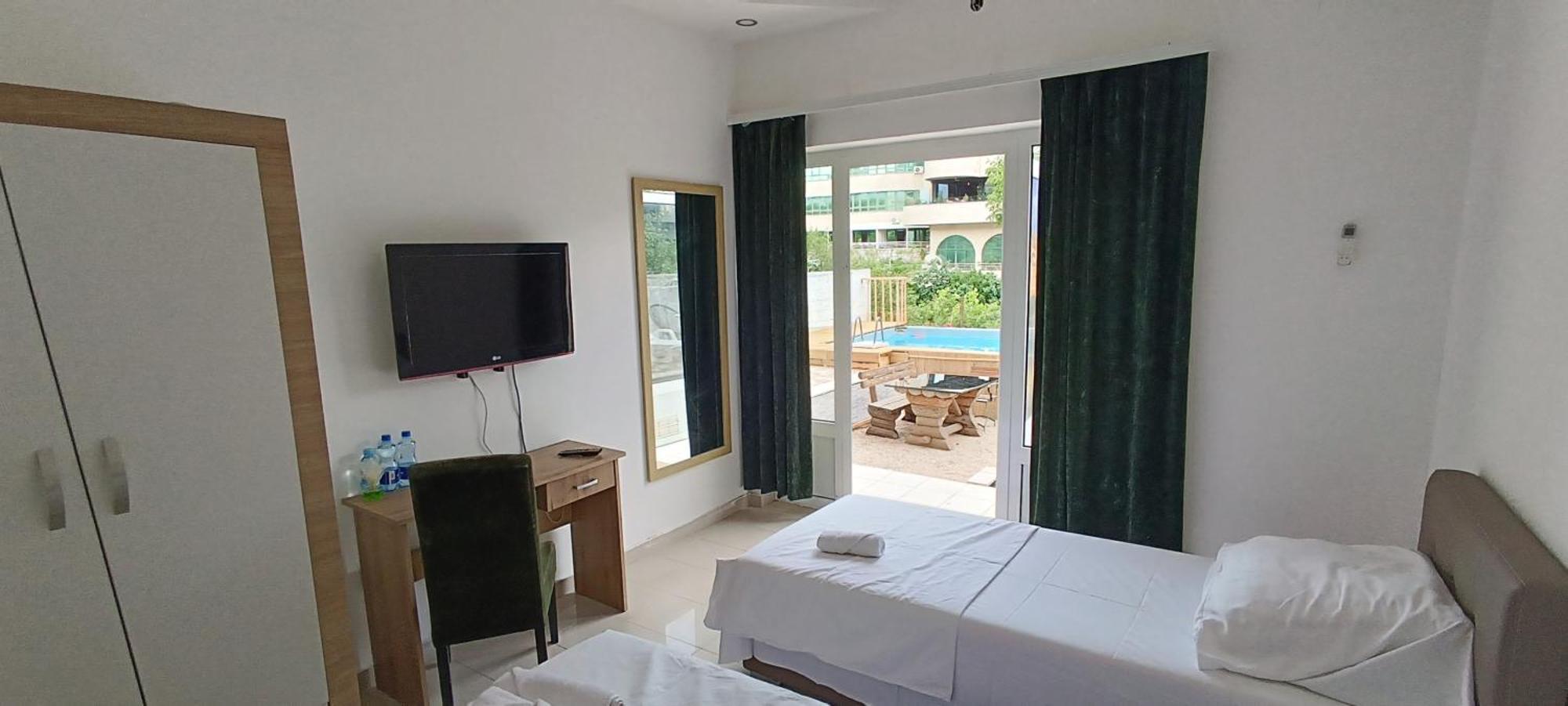 מוסטר Villa Central Riverside מראה חיצוני תמונה
