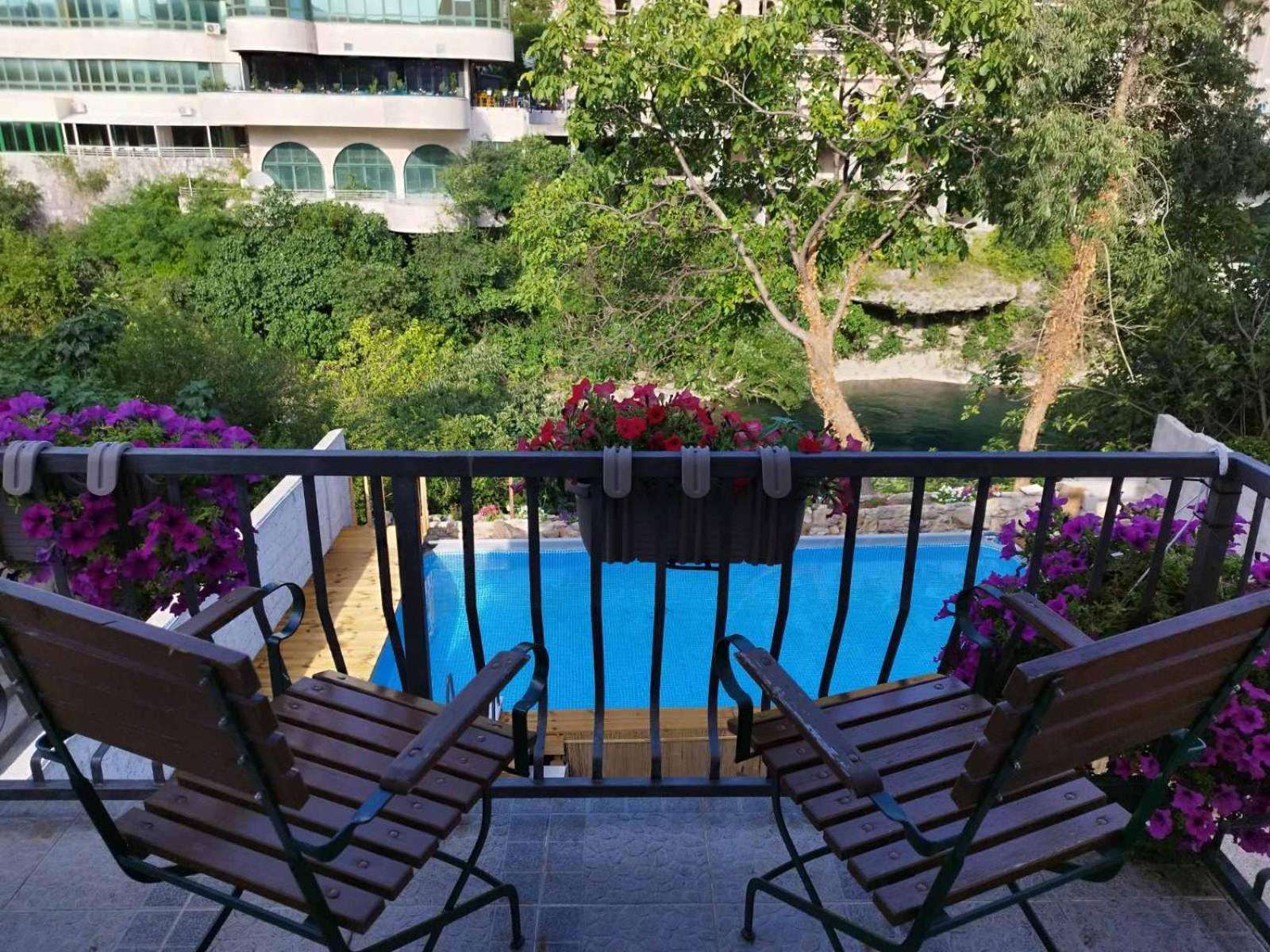 מוסטר Villa Central Riverside מראה חיצוני תמונה